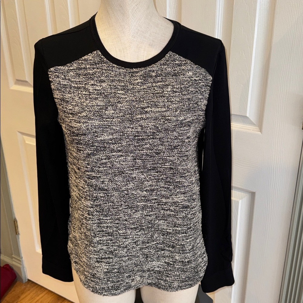 Ann Taylor black‎ and white  shirt. Size small